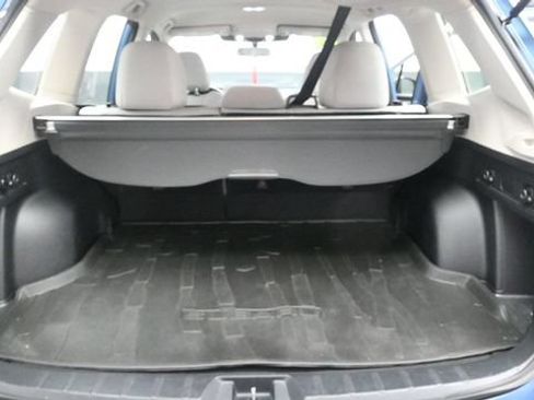 Used 2023 Subaru Forester AWD/4WD image 11