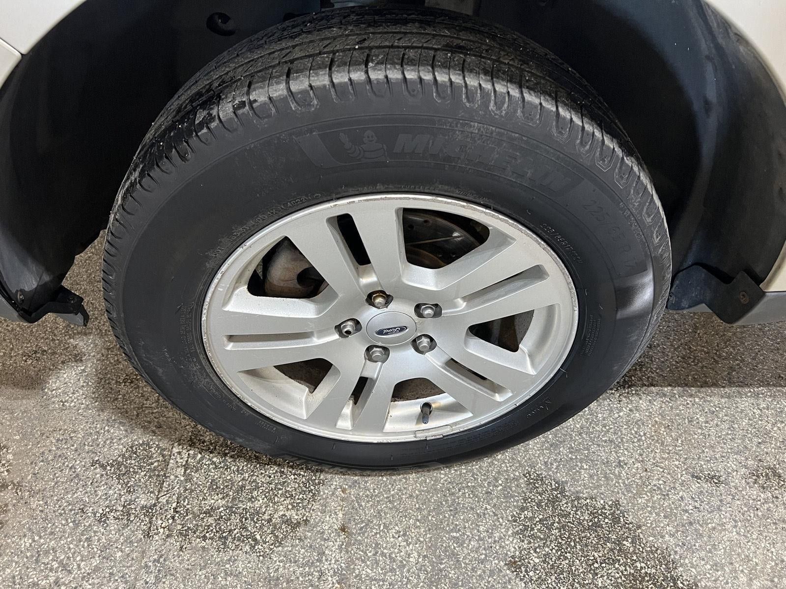 Used 2007 Ford Edge SE FWD image 23