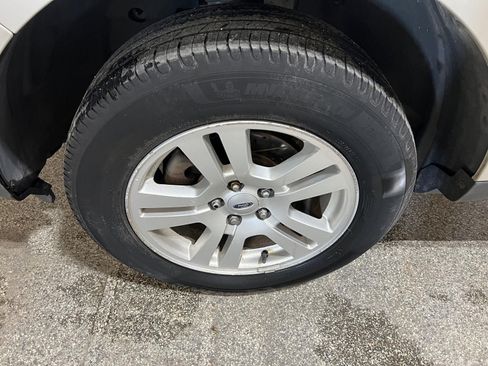 Used 2007 Ford Edge SE FWD image 23