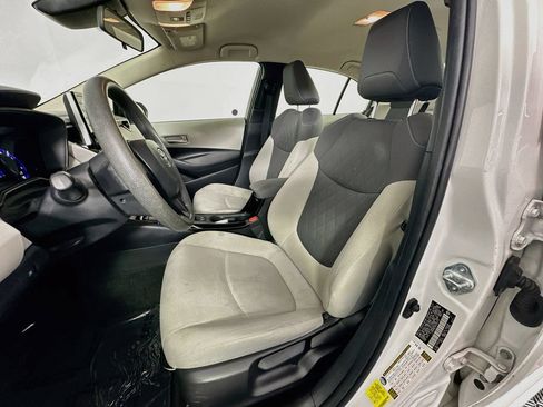 Used 2021 Toyota Corolla LE w/ Carpet Mat Package (TMS) FWD image 21