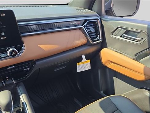 New 2026 GMC Canyon AT4 image 23