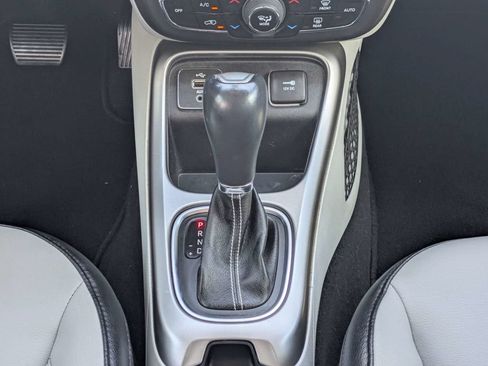 Used 2018 Jeep Compass Latitude w/ Popular Equipment Group FWD image 20