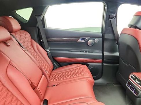 Used 2025 Genesis GV80 3.5T e-SC image 24