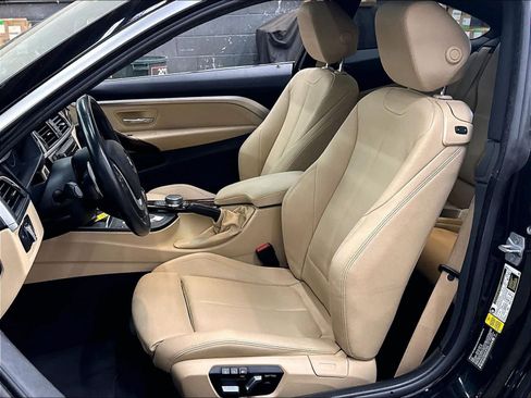 Used 2019 BMW 430i Coupe w/ Convenience Package RWD image 27