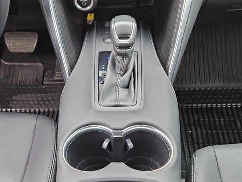 Used 2023 Toyota Venza Nightshade image 14