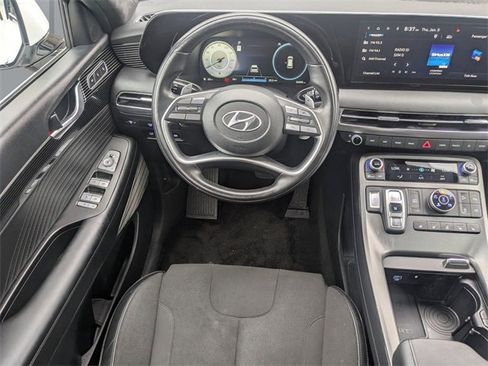 Used 2024 Hyundai Palisade Calligraphy image 17