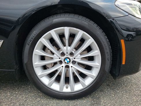 Used 2023 BMW 530i xDrive w/ Convenience Package image 8