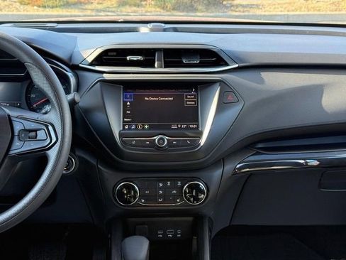 Used 2023 Chevrolet TrailBlazer LT image 14