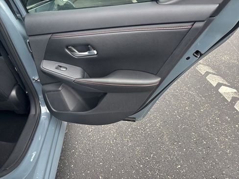 Used 2025 Nissan Sentra SR image 15