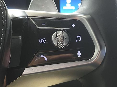 Used 2024 BMW 740i image 14