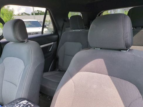 Used 2017 Ford Explorer XLT AWD/4WD image 8