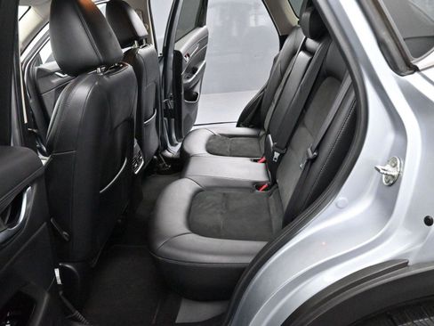 Used 2020 MAZDA CX-5 Touring image 27