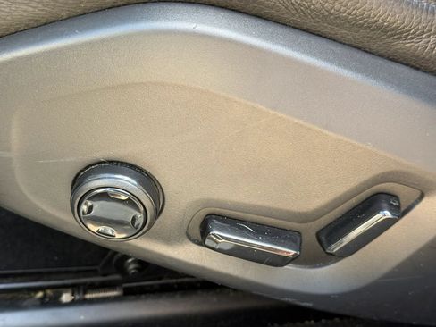 Used 2018 Volvo S90 T5 Momentum w/ Momentum Plus Package FWD image 23