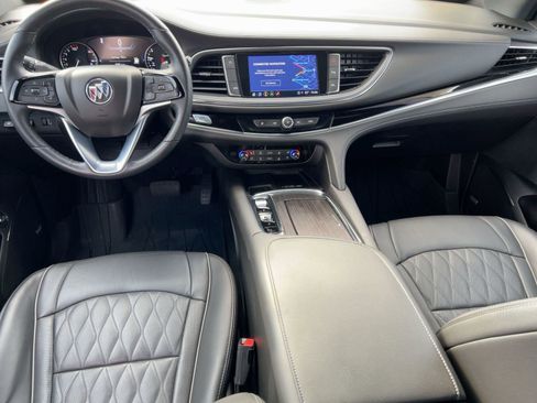 Certified 2023 Buick Enclave Avenir w/ Avenir Technology Package image 17