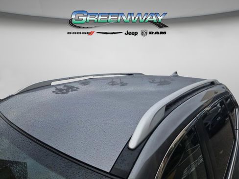 Used 2020 Nissan Rogue SV image 25