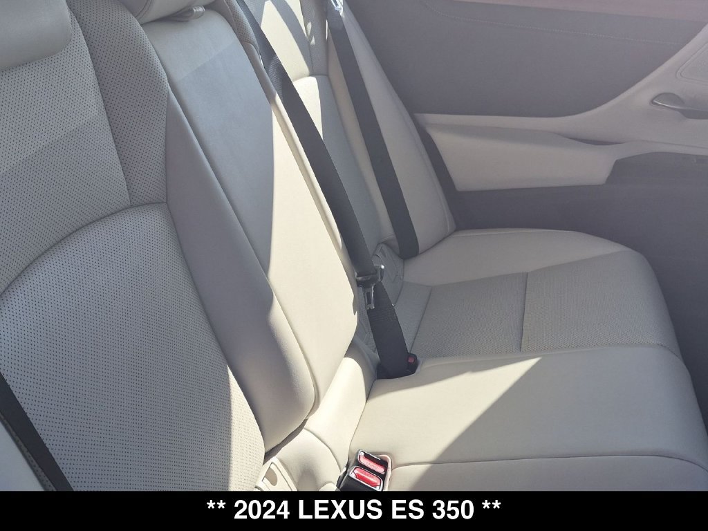 Used 2024 Lexus ES 350 w/ Premium Package FWD image 31