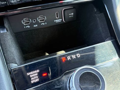 Used 2022 Jeep Grand Cherokee L Limited w/ Black Appearance Package AWD/4WD image 23