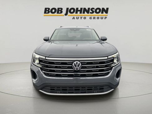 New 2026 Volkswagen Atlas SEL image 9