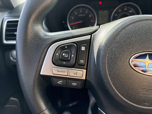 Used 2018 Subaru Forester 2.5i Premium w/ All-Weather Package image 21