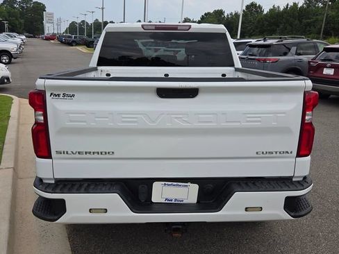 Used 2022 Chevrolet Silverado 1500 Custom RWD image 10