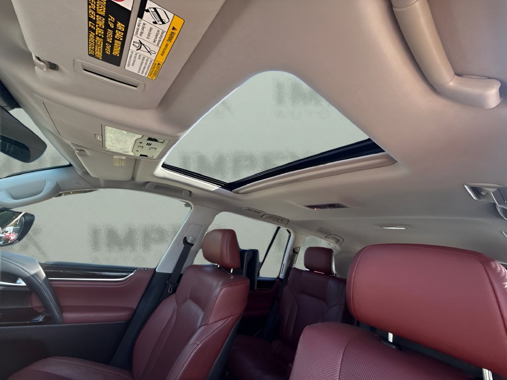 Used 2017 Lexus LX 570 4WD w/ Luxury Package image 10