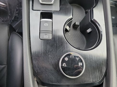 Used 2022 Nissan Rogue SV w/ SV Premium Package image 36