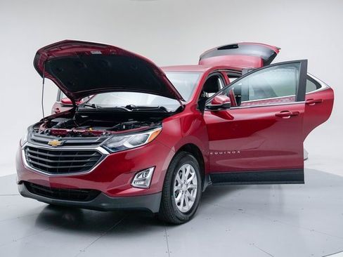 Used 2021 Chevrolet Equinox LT image 17