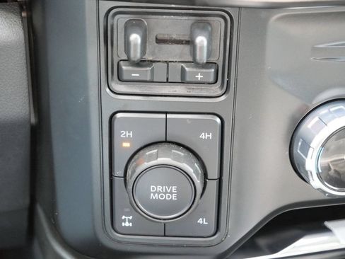 Used 2023 Ford F250 Lariat w/ Lariat Ultimate Package AWD/4WD image 52