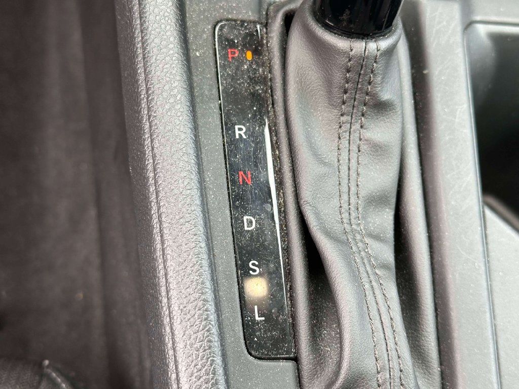 Certified 2023 Honda Accord EX image 25