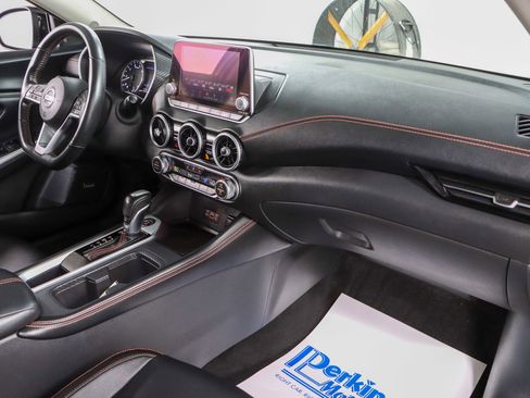 Used 2023 Nissan Sentra SR w/ SR Premium Package image 28