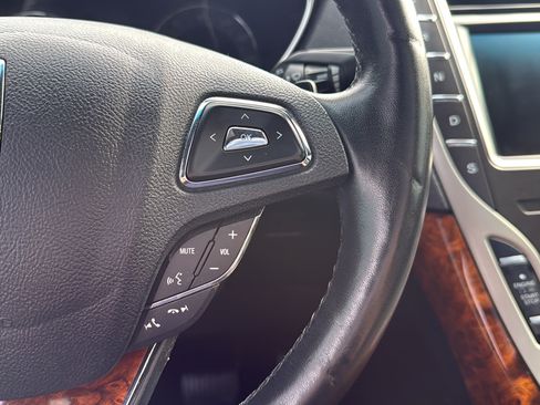 Used 2016 Lincoln MKX Reserve w/ Technology Package AWD/4WD image 23