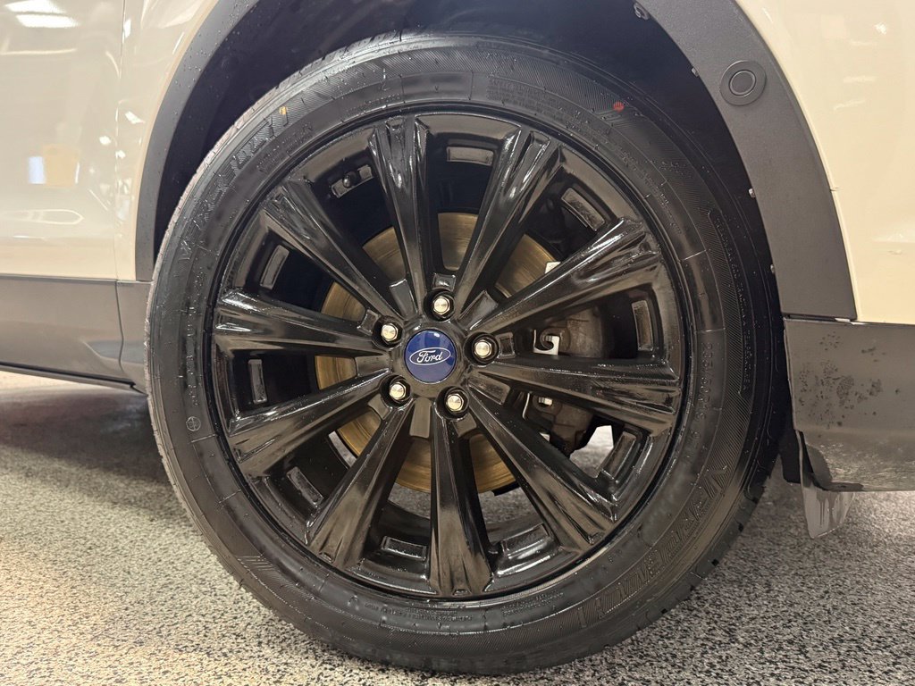 Used 2018 Ford Escape Titanium AWD/4WD image 8