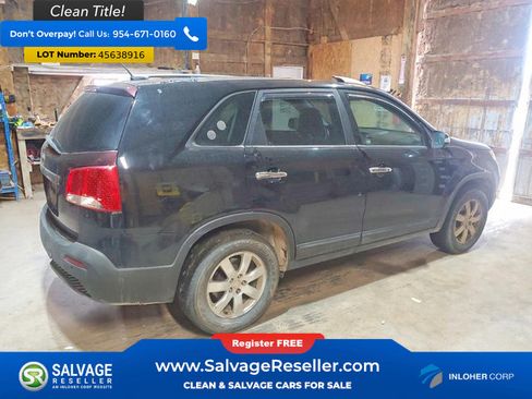 Used 2011 Kia Sorento LX w/ Convenience Pkg image 3