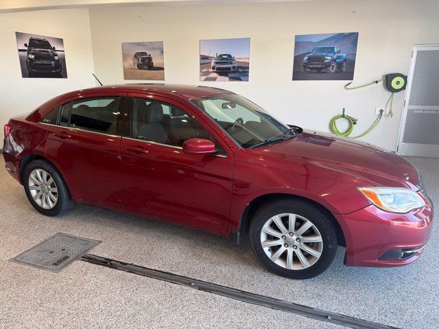Used 2012 Chrysler 200 Touring FWD image 1