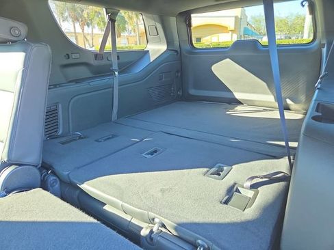 Certified 2024 Chevrolet Suburban Z71 image 10