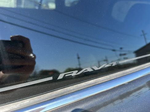 Used 2015 Toyota RAV4 Limited w/ Technology Package FWD image 12