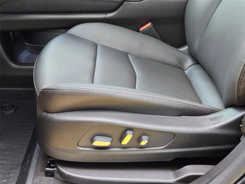 New 2026 Cadillac XT5 Sportv w/ LPO, Floor Liner Package AWD/4WD image 27