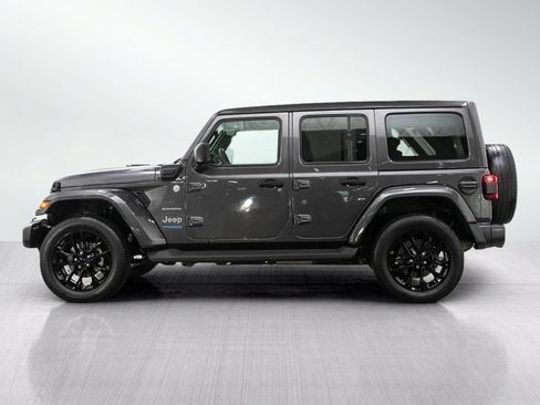 Used 2021 Jeep Wrangler Unlimited Sahara w/ Cold Weather Group AWD/4WD image 2