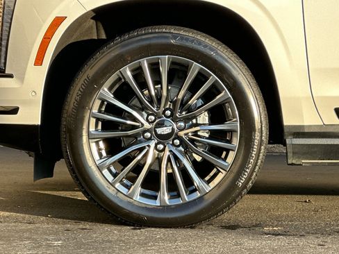 Certified 2025 Cadillac Escalade Sport Platinum image 36