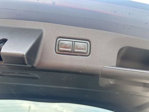 Used 2025 Kia Telluride S FWD image 23