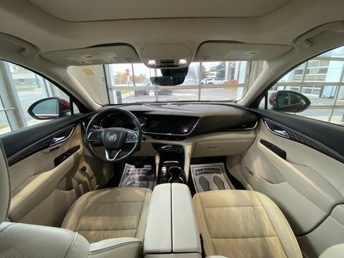 Used 2021 Buick Envision Avenir w/ Technology Package II image 15