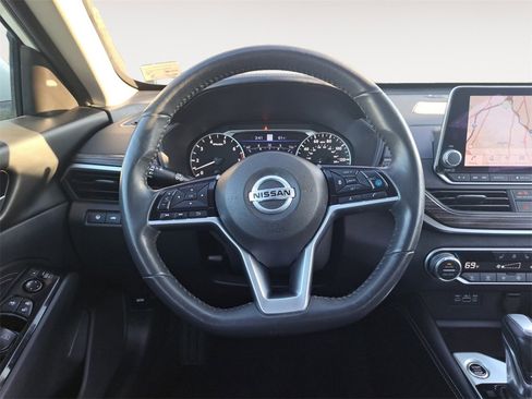 Used 2022 Nissan Altima 2.5 SL image 12