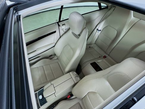 Used 2014 Mercedes-Benz E 350 4MATIC Coupe image 26