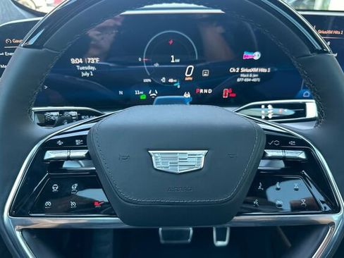 Used 2026 Cadillac Vistiq Premium Luxury w/ LPO, Floor Liner Package AWD/4WD image 22