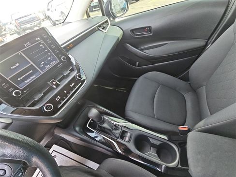 Used 2022 Toyota Corolla LE w/ Carpet Mat Package (TMS) image 22