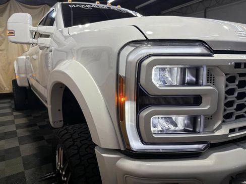 Used 2024 Ford F450 Lariat w/ Chrome Package AWD/4WD image 7