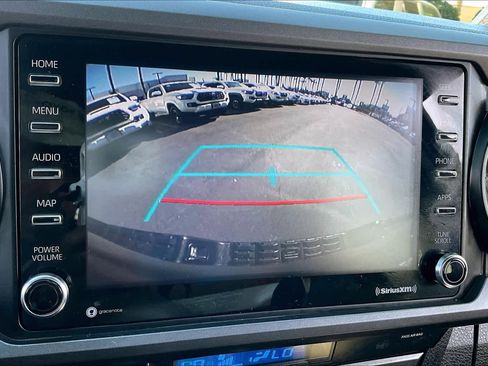 Used 2021 Toyota Tacoma TRD Sport w/ Technology Package image 23