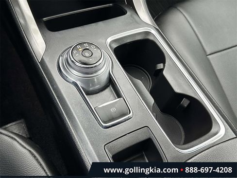 Used 2020 Ford Fusion SE image 28