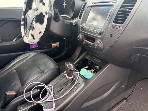 Used 2014 Kia Forte EX w/ Premium Package FWD image 29
