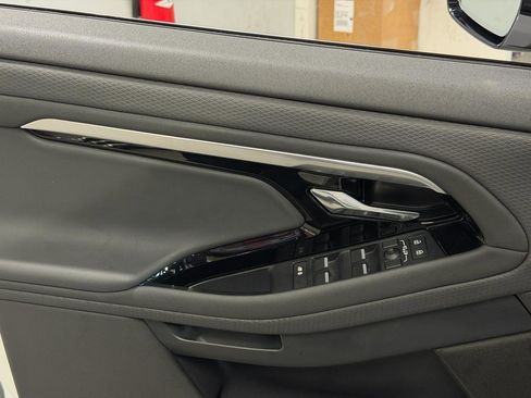 Used 2023 Land Rover Range Rover Evoque HST image 15